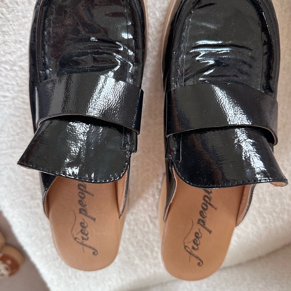 Free People Corbin Loafer clog black patent 39 ADORABLE